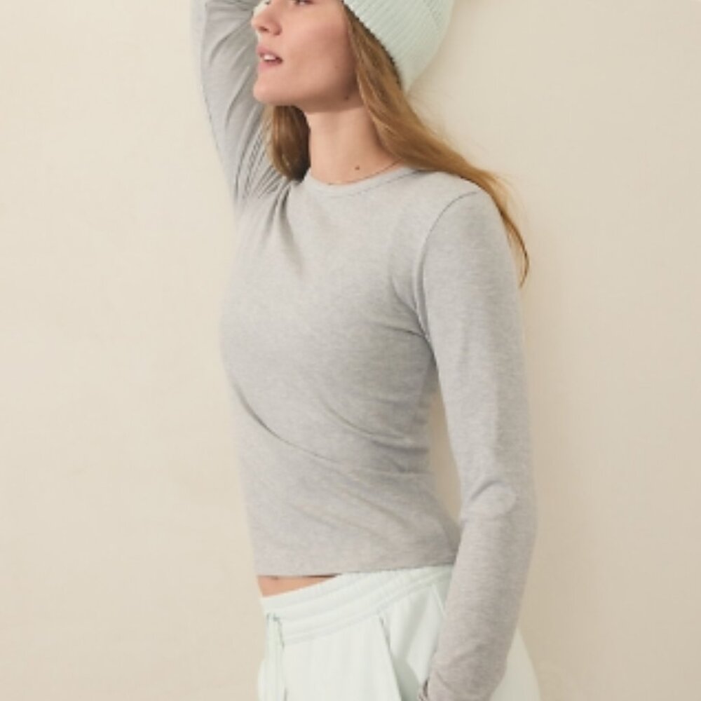 Signature Rib Crew Top - Picture 3 of 10